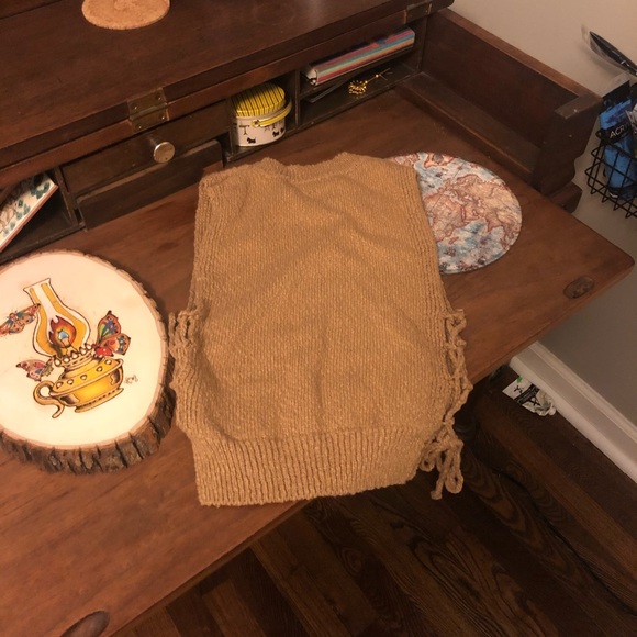 Urban Outfitters Camel Crochet Top - Picture 3 of 5